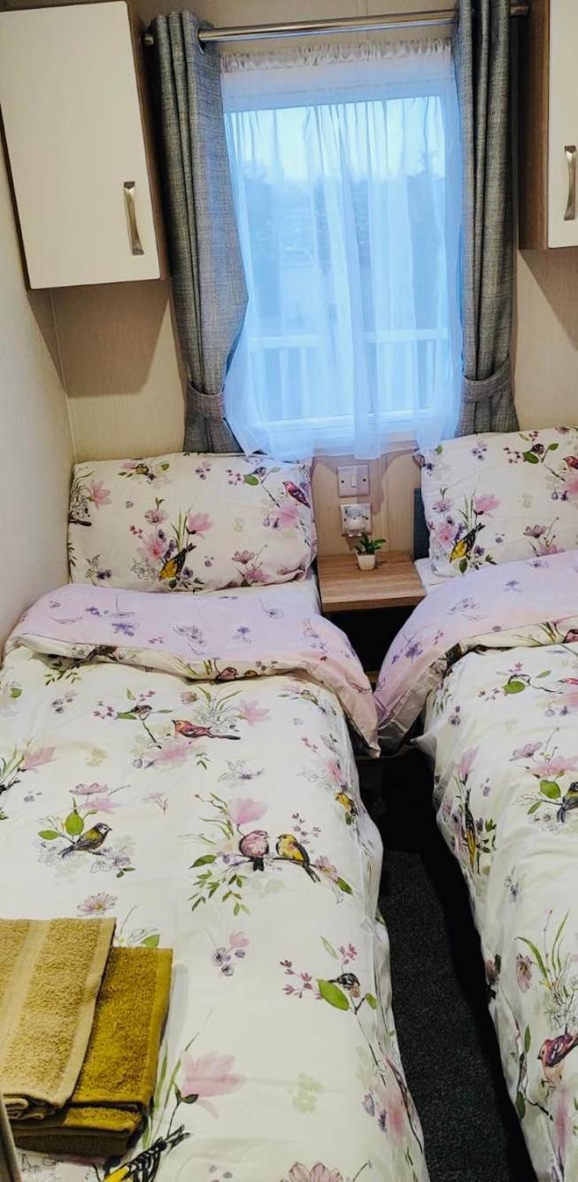 Heaven Home Τσίτσεστερ Εξωτερικό φωτογραφία
